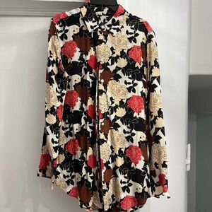 Equipment (S) 100% silk blouse, rose floral pattern.